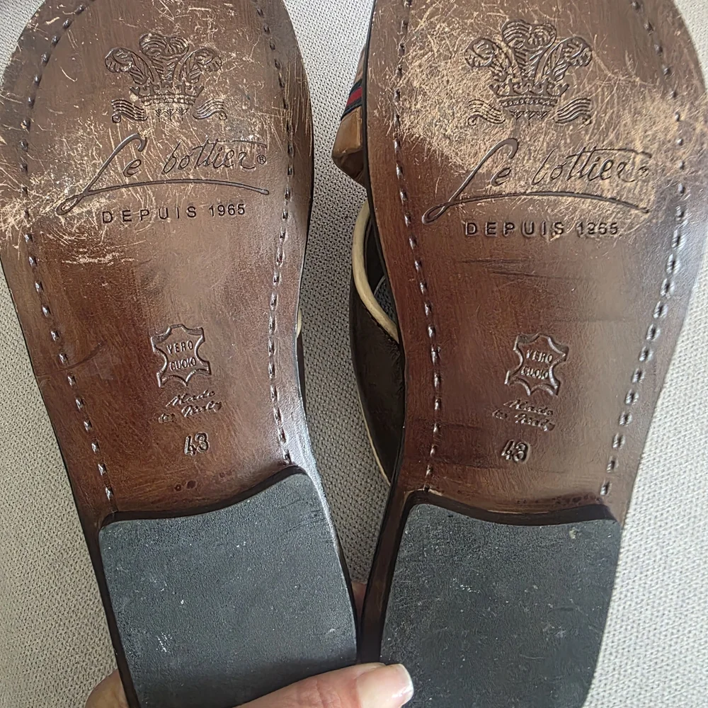 LE BOTTIER Milano Brown and Tan Men's Sandals, size 43, Used.